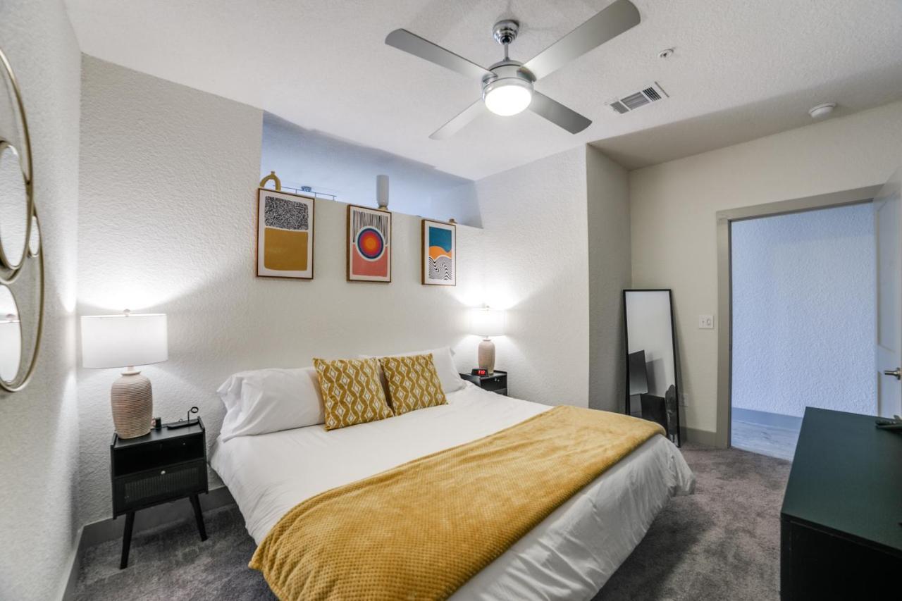 Downtown Apartment With Riverwalk Views Free Parking Pet Friendly Centrally Located On The Riverwalk San Antonio Exterior foto