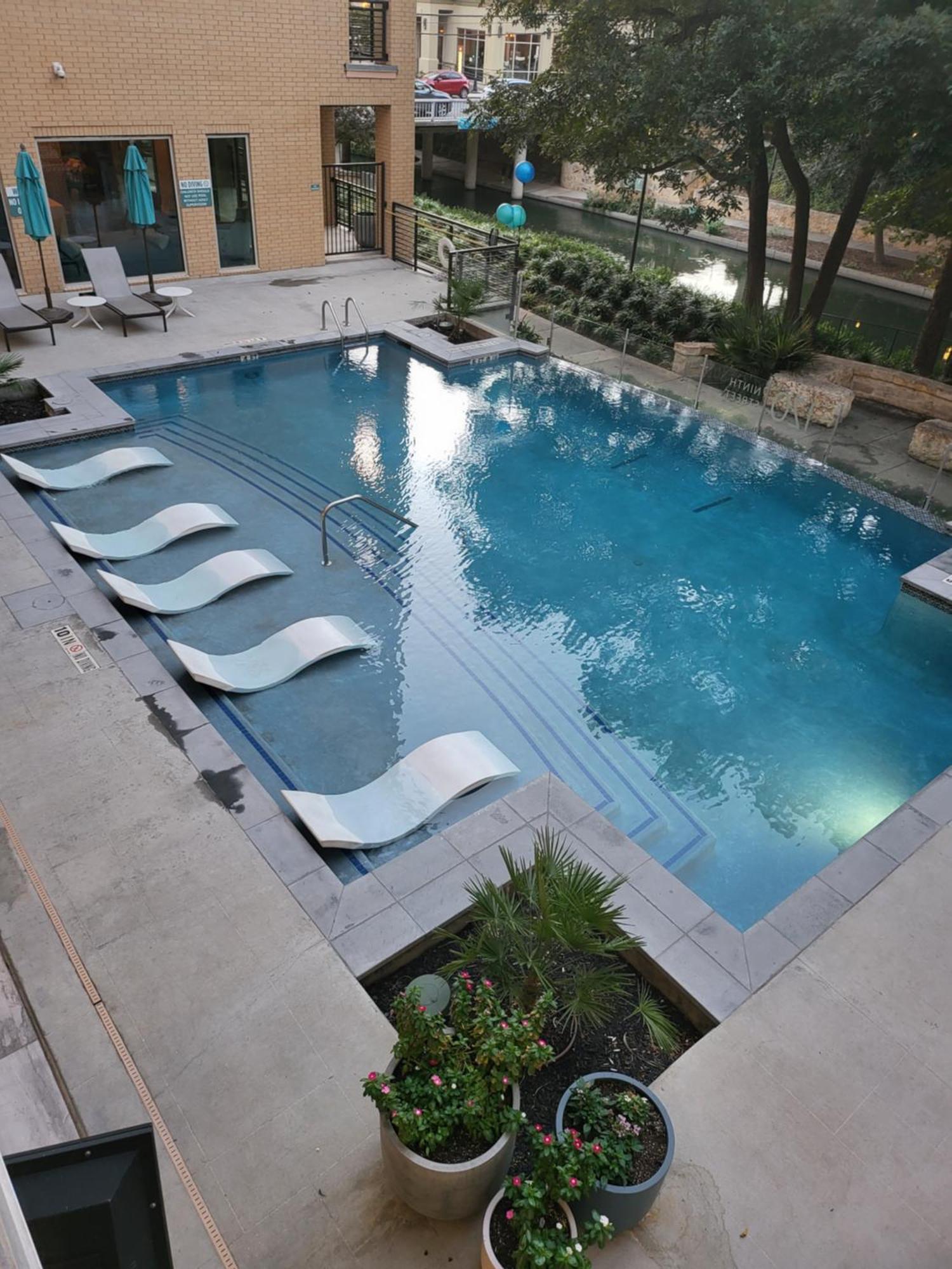 Downtown Apartment With Riverwalk Views Free Parking Pet Friendly Centrally Located On The Riverwalk San Antonio Exterior foto